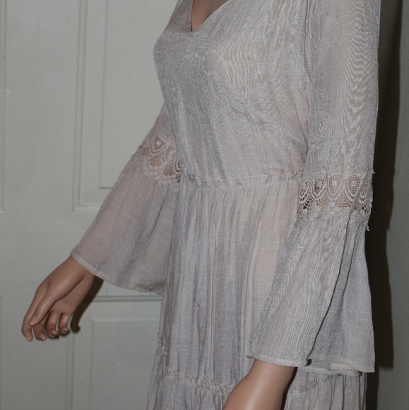 Dress - Picture 3 of 3